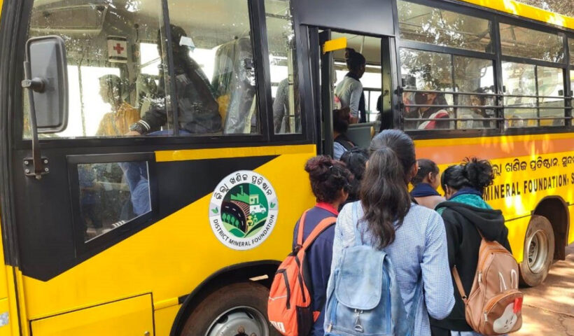 noida school bus news