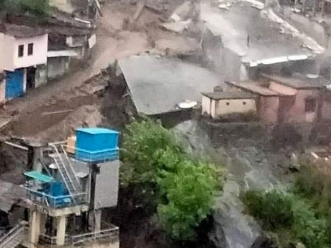 Cloud burst in Kargil-Uttarkashi, wrist cottages destroyed, rescue operation continues with JCB