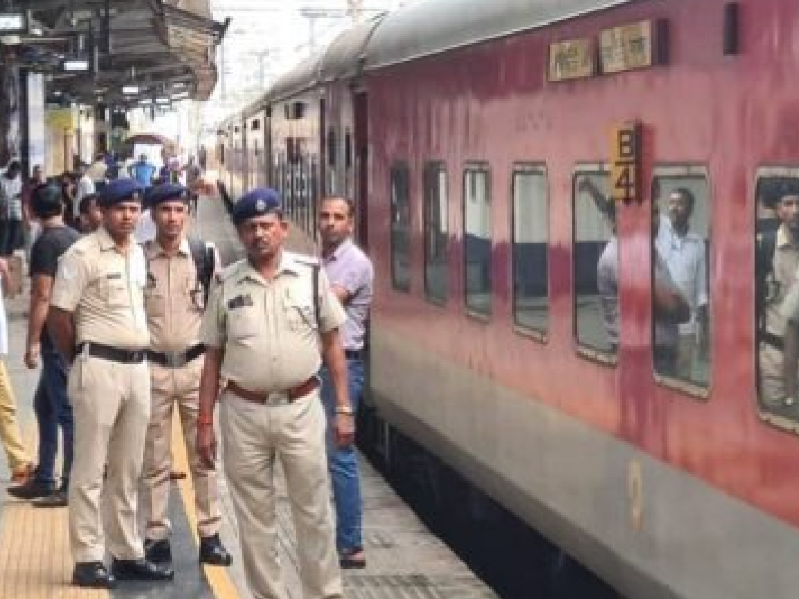Mumbai Jaipur Train Firing