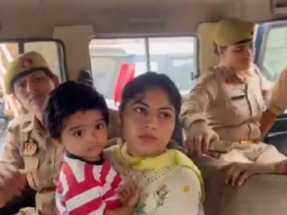 Bangladesh's Sonia Akhtar reached Noida with her one-year-old child, accused the young man of marrying her 3 years ago