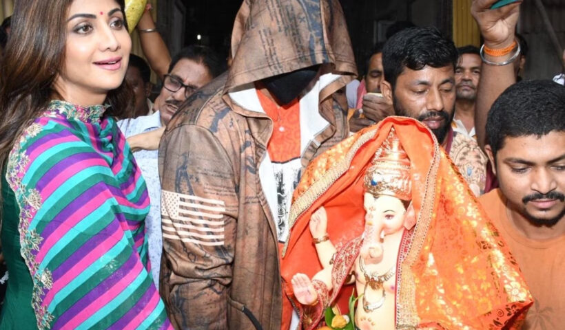 Shilpa Shetty reached home with Ganpati Bappa