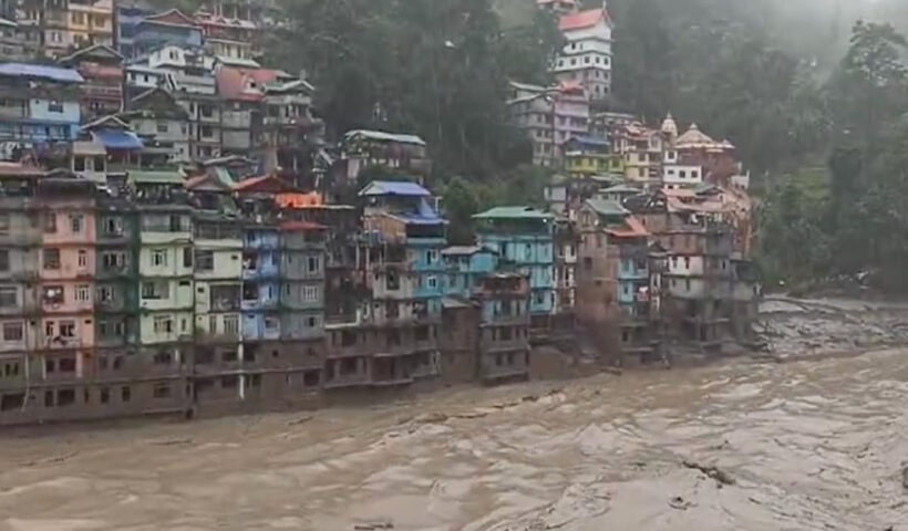 Cloud burst caused devastation in Sikkim's Singtam, 23 army personnel went missing, search operation underway