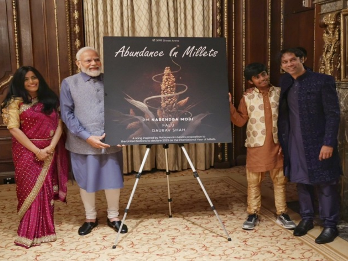 "PM Modi Abundance in Millets loses Grammy Awards 2024 to Zakir Hussain Pashto - India Hindi News - ग्रैमी अवॉर्ड की रेस हार गया पीएम मोदी का गाना, जाकिर हुसैन के 'पश्तो'"