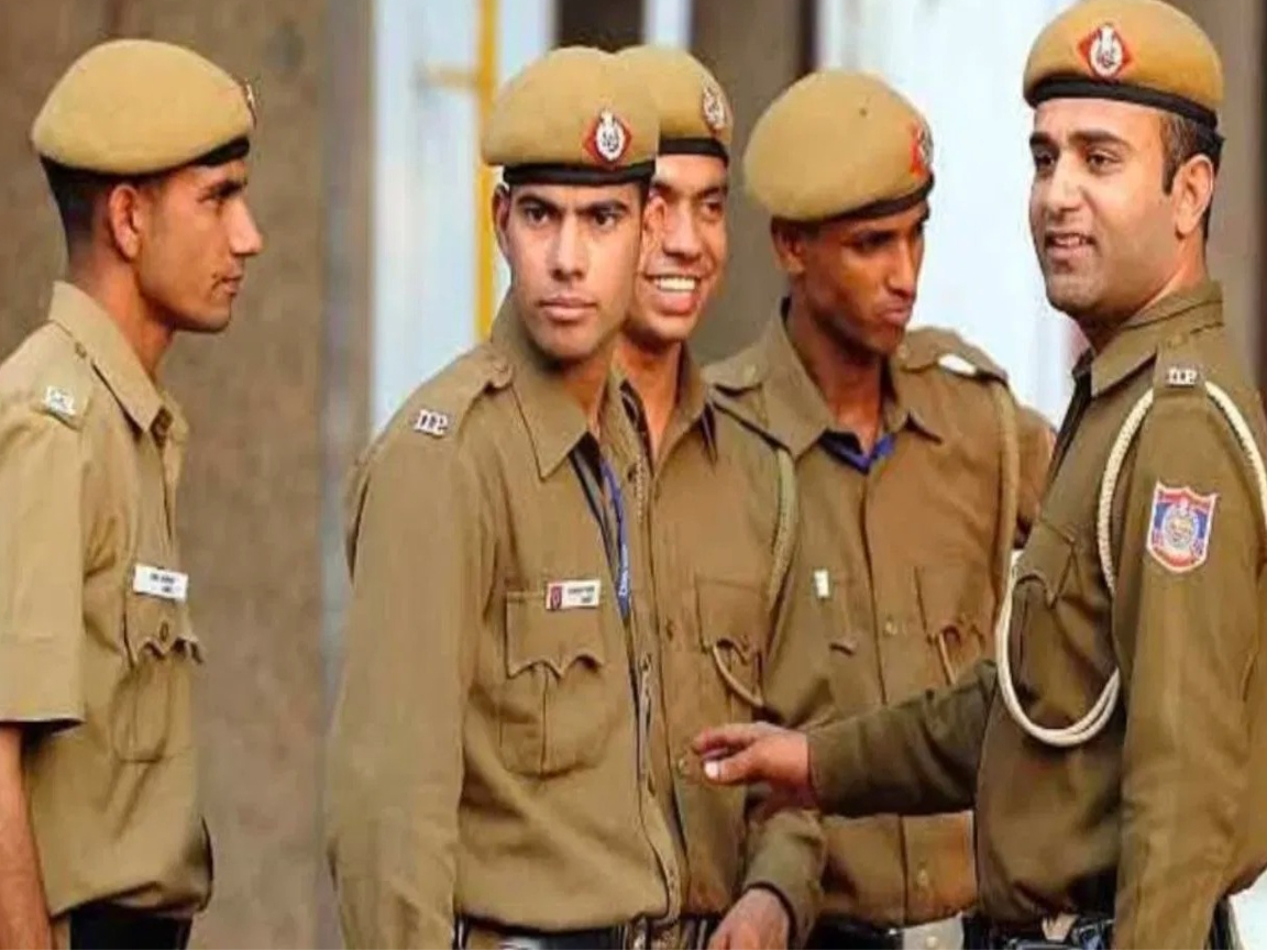"UP Police Constable भर्ती में ये युवा नहीं कर सकते हैं आवेदन, जानें 5 बड़ी बातें | up police constable bharti 2023 These candidates can not apply know 5 important things | TV9 Bharatvarsh"
