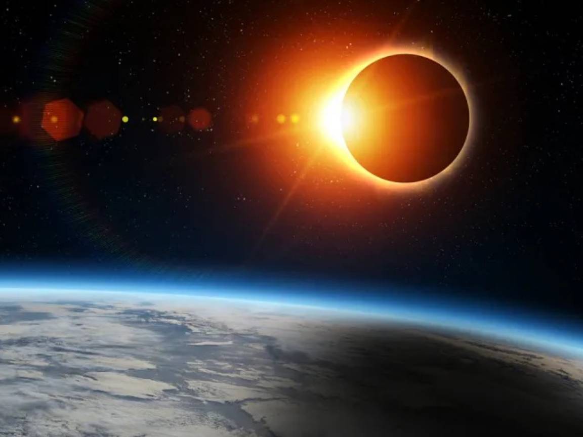 "Surya Grahan Solar Eclipse On 8th April 2024 Watching Live In These Cities - 8 अप्रैल को साल का पहला पूर्ण सूर्य ग्रहण, इन शहरों में दिखेगा 50 साल का सबसे सुंदर"