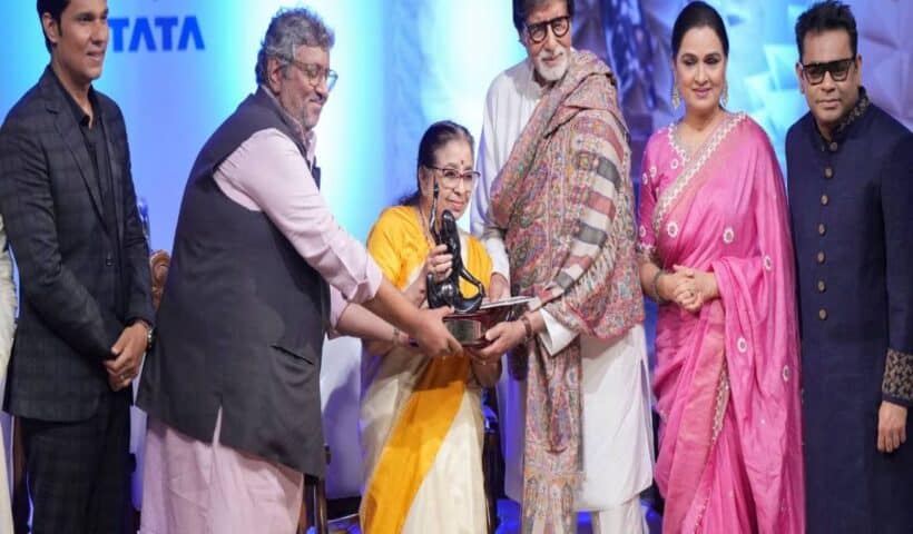 "Lata Deenanath Mangeshkar Award winner amitabh bachchan guest list randeep hooda padmini kolhapuri | अमिताभ बच्चन को मिला 'लता दीनानाथ मंगेशकर पुरस्कार', इनसे पहले इन दो सेलिब्रिटीज को ..."